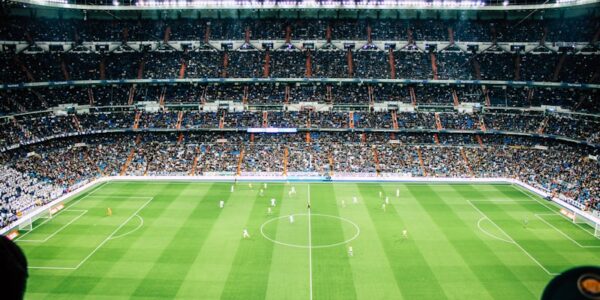 巅峰对决,人连战连捷,勇士能否逆,中国双赢彩票网,足彩竞猜,双赢彩票网,体彩竞猜