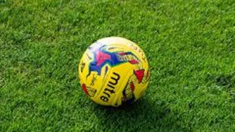 巴黎6-1横扫圣埃蒂安，杜埃梅开二度拉莫斯添彩